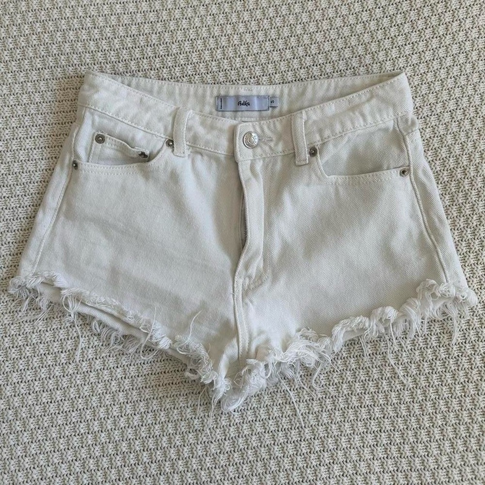 White Frayed Hem Women’s Sun & Moon Shorts - Picture 2 of 8